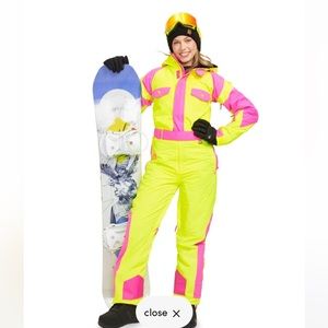 Tipsy Elves, NWOT women’s blaster snow suit, Medium